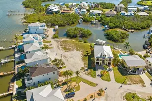 390 Seminole Way, Fort Myers Beach, FL 33931 - Photo 5