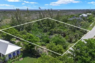 554 Lake Murex Cir, Sanibel, FL 33957 - Photo 3