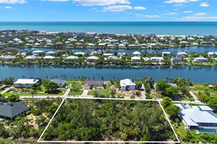 554 Lake Murex Cir, Sanibel, FL 33957 - Photo 9