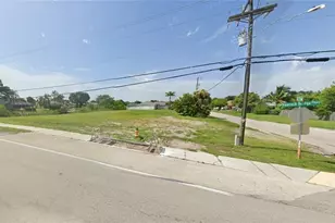 2 NE 13th Ave, Cape Coral, FL 33909 - Photo 7