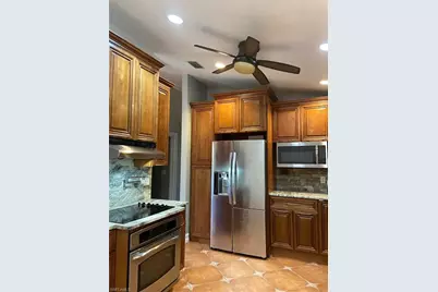 914 Avery St E, Lehigh Acres, FL 33974 - Photo 11