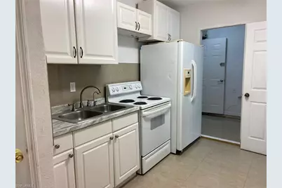 914 Avery St E, Lehigh Acres, FL 33974 - Photo 21