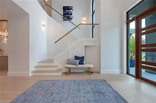 655 Parkview Ln, Naples, FL 34103 - Photo 9