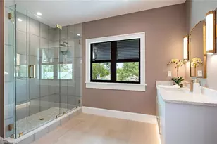 655 Parkview Ln, Naples, FL 34103 - Photo 23