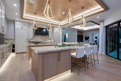 655 Parkview Ln, Naples, FL 34103 - Photo 11