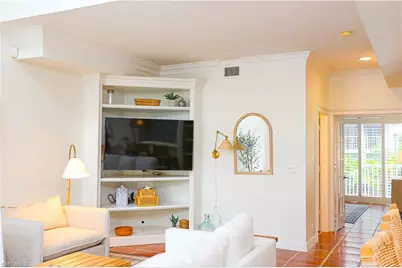 1136 6th St S #5, Naples, FL 34102 - Photo 47