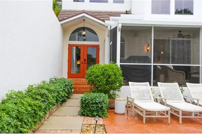 1136 6th St S #5, Naples, FL 34102 - Photo 9