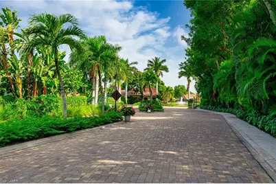 565 Beachwalk Cir #T104, Naples, FL 34108 - Photo 31