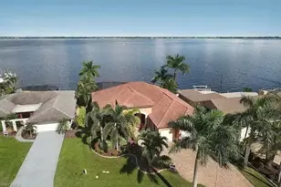 3115 SE 22nd Pl, Cape Coral, FL 33904 - Photo 5