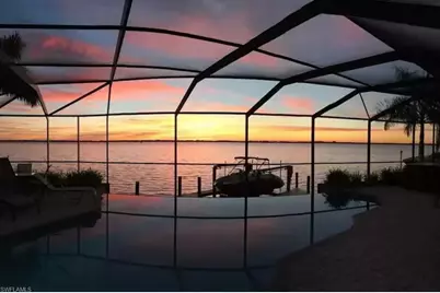 3115 SE 22nd Pl, Cape Coral, FL 33904 - Photo 3