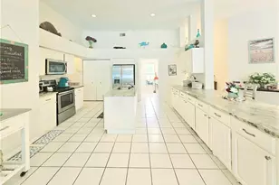 6708 Sloane Pl, Naples, FL 34104 - Photo 5