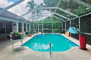 6708 Sloane Pl, Naples, FL 34104 - Photo 23