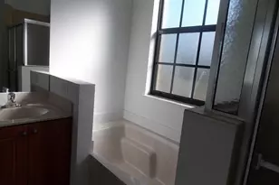 7376 Bristol Cir, Naples, FL 34120 - Photo 5