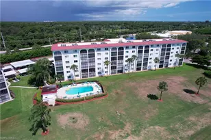 37 High Point Cir E, Naples, FL 34103 - Photo 3