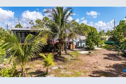 12861 Iona Rd, Fort Myers, FL 33908 - Photo 5