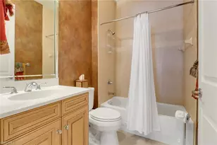 713 Regency Reserve Cir, Naples, FL 34119 - Photo 31