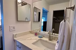 10686 Gulf Shore Dr, Naples, FL 34108 - Photo 13