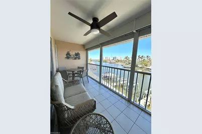 10686 Gulfshore Dr #304 A, Naples, FL 34108 - Photo 21