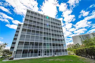 1 Bluebill Ave, Naples, FL 34108 - Photo 29