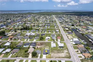 10 SW 33rd Ave, Cape Coral, FL 33991 - Photo 3