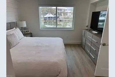 1550 Gulf Shore Blvd N #E5, Naples, FL 34102 - Photo 7