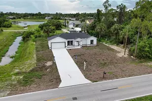 842 Sentinela Blvd, Lehigh Acres, FL 33974 - Photo 29