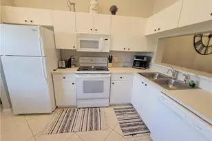 6655 Huntington Lakes Cir, Naples, FL 34119 - Photo 5