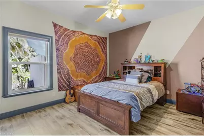 21090 Captain Nelson Ct, Alva, FL 33920 - Photo 9