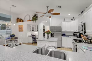 1106 Jardin Dr, Naples, FL 34104 - Photo 7