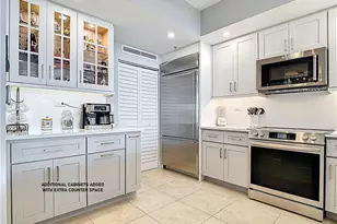 3000 Oasis Grand Blvd, Fort Myers, FL 33916 - Photo 5