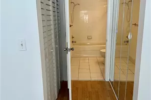 1260 Wildwood Lakes Blvd, Naples, FL 34104 - Photo 7