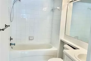 1260 Wildwood Lakes Blvd, Naples, FL 34104 - Photo 9