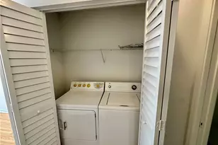 1260 Wildwood Lakes Blvd, Naples, FL 34104 - Photo 13