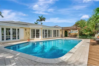 1407 Marlin Dr, Naples, FL 34102 - Photo 9