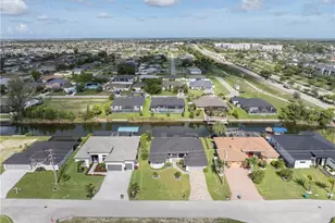 2502 SW 17th Ave, Cape Coral, FL 33914 - Photo 9