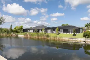 2502 SW 17th Ave, Cape Coral, FL 33914 - Photo 7