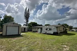 506 York Rd, Lehigh Acres, FL 33936 - Photo 3