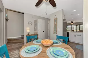 1752 Stickney Point Rd, Sarasota, FL 34231 - Photo 17