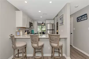 1752 Stickney Point Rd, Sarasota, FL 34231 - Photo 23