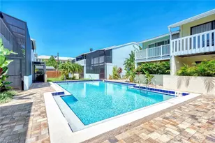 1752 Stickney Point Rd, Sarasota, FL 34231 - Photo 45