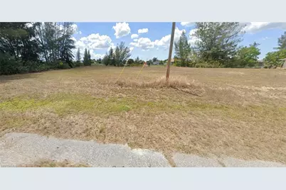 1800 NE 1st Pl, Cape Coral, FL 33909 - Photo 5