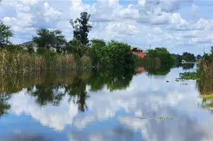 1818 NE 1st Pl, Cape Coral, FL 33909 - Photo 7