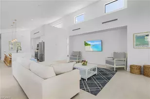 678 95th Ave N, Naples, FL 34108 - Photo 7