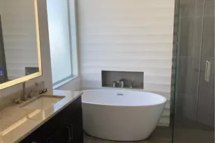 5717 Lago Villaggio Way, Naples, FL 34104 - Photo 11