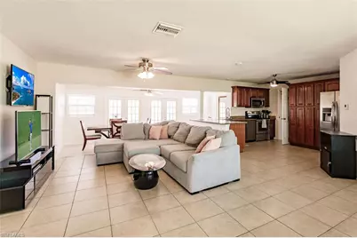 3042 SW 10th Pl, Cape Coral, FL 33914 - Photo 7