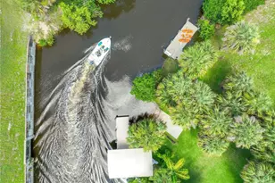 116 Sharwood Dr, Naples, FL 34110 - Photo 41