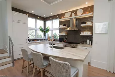 675 2nd St S, Naples, FL 34102 - Photo 5