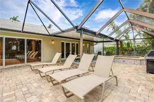 675 Harbour Dr, Naples, FL 34103 - Photo 31