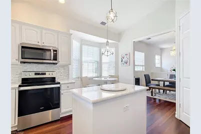 4752 Stratford Ct #1404, Naples, FL 34105 - Photo 13