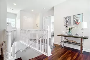 4752 Stratford Ct, Naples, FL 34105 - Photo 7